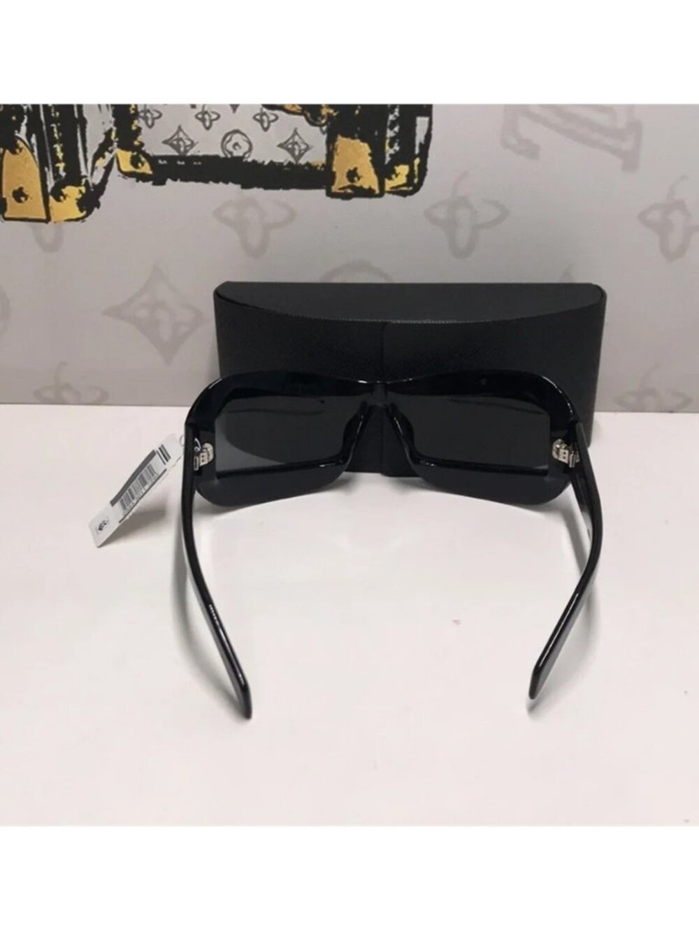 New Authentic Stylish Black Sunglasses Prada SPR30Y 1AB-5s0 - Picture 10 of 13